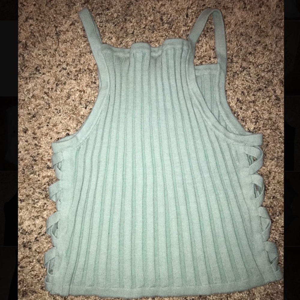 High neck, open side tank top